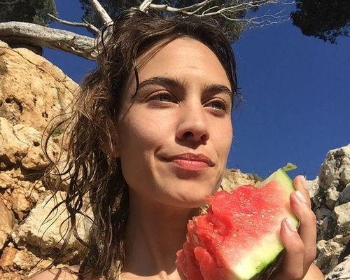 娱乐圈吃瓜西瓜,西瓜与吃瓜者的甜蜜较量