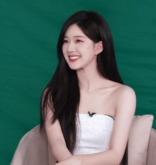 娱乐圈吃瓜爆料 赵露思,娱乐圈新晋小花，揭秘她的成长之路与绯闻风波